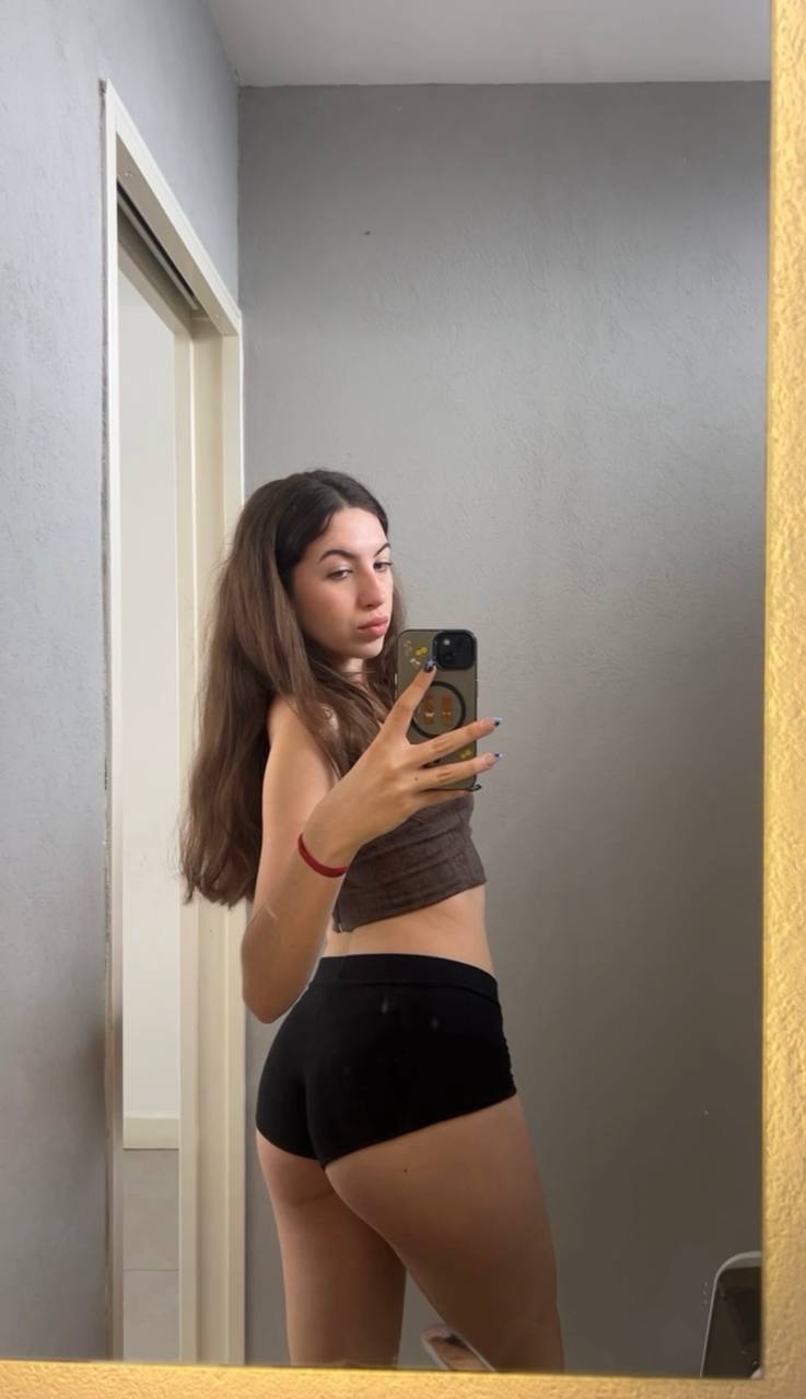 Amber in her underwear in Zahedan