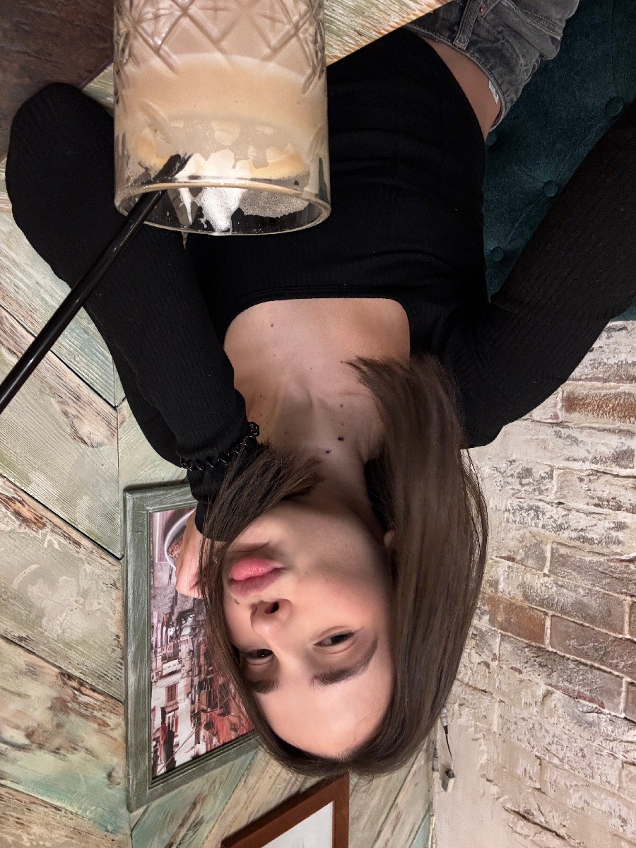 Fresh photos, fresh mood — Tina online in Zahedan